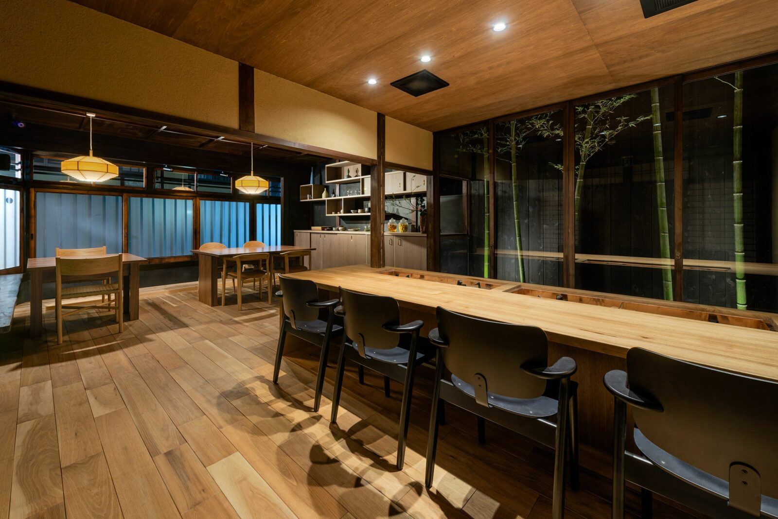 Nazuna Kyoto Gosho Hotel, Ariake, Holm Chair, LES VRAIS